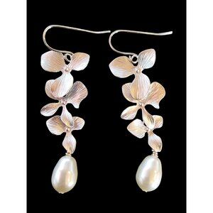 Faux Pearl Floral Long Drop Earring